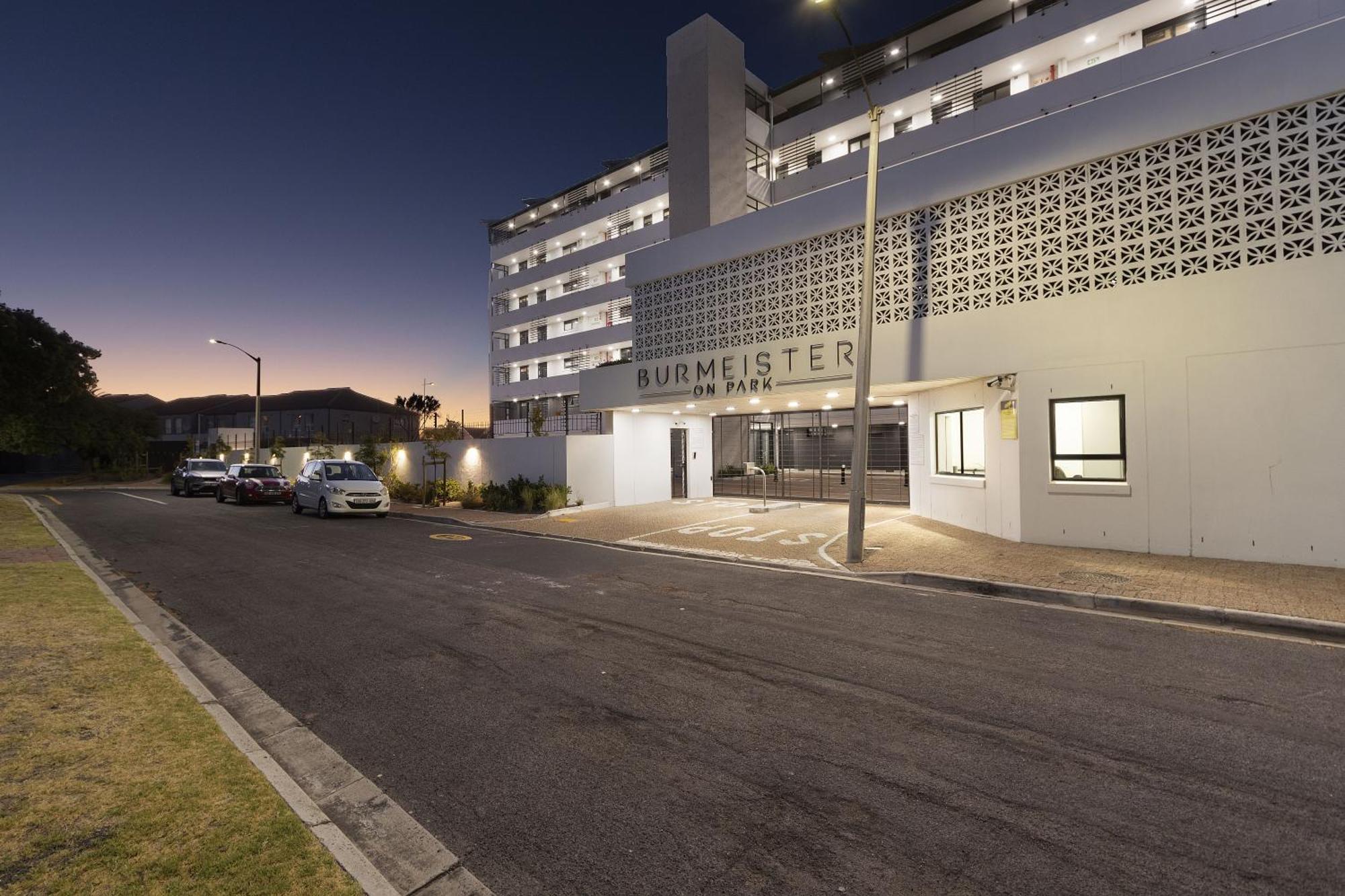 Apartment Burmeister On Park 508 By Host Agents Cape Town